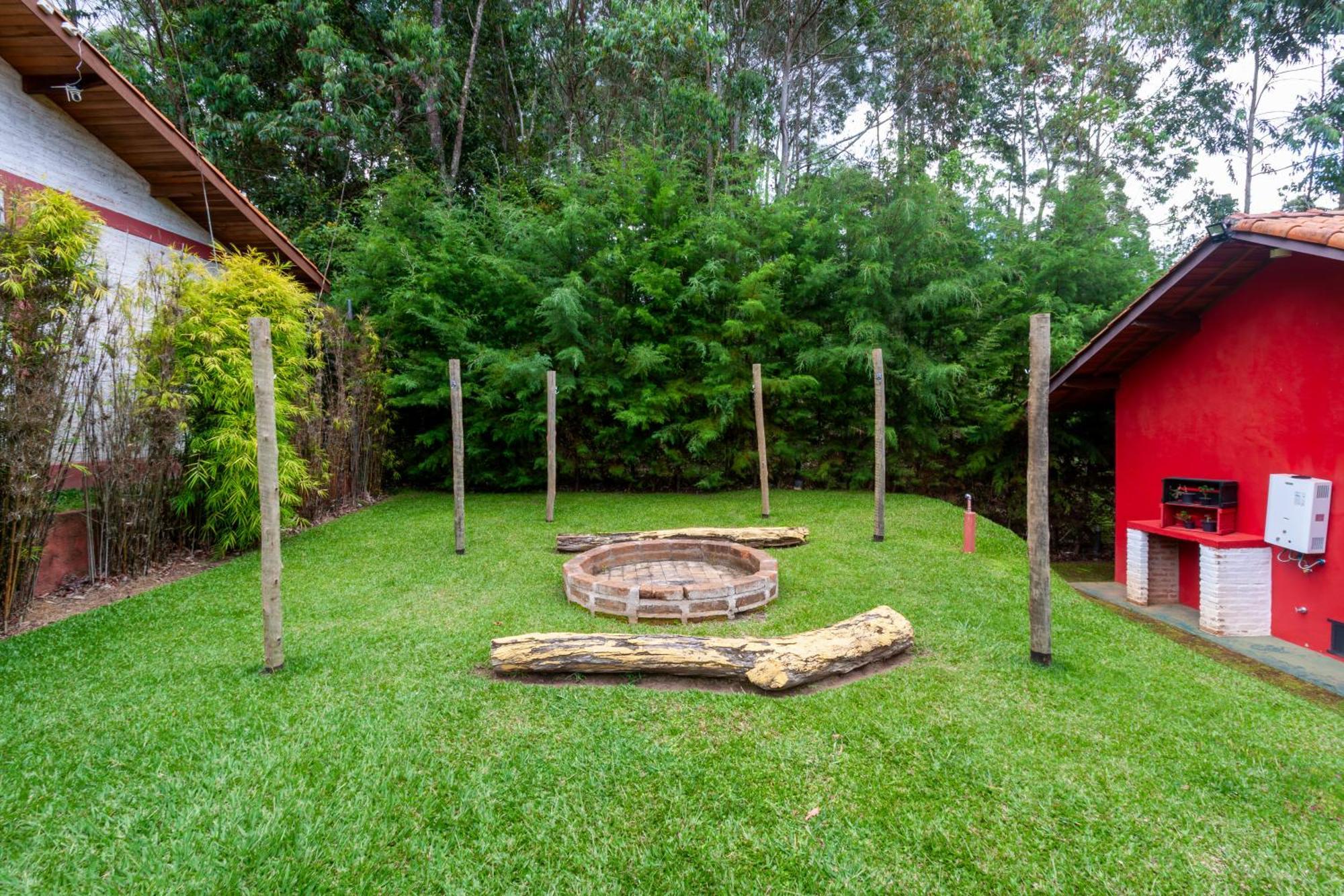 Pousada Das Acacias Camanducaia Exterior photo